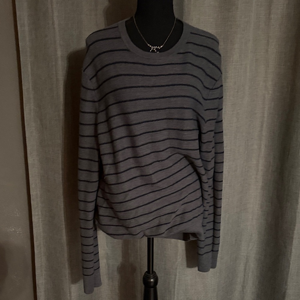 Calvin Klein Men's Charcoal and Black blue Crewneck Sweater